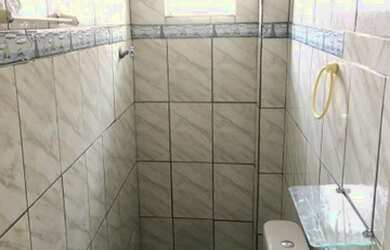 Imagem 5: Alugo 2/4 pequeno. Varanda, 1 Banheiroe2 Dormitórios