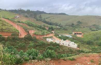 Imagem: O terreno possui 1.000m² de Área e está localizado em Vila