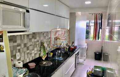 Imagem: O apartamento possui 2 Dormitórios, 1 Banheiro, 1 Vaga na garagem