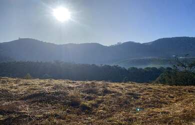 Imagem: O terreno possui m² de Área e está localizado em Jardim