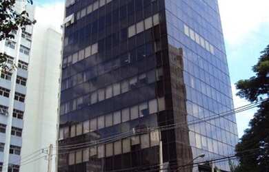 Imagem: O depósito possui 4 Vagas na garagem, 241m² de Área e está