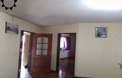 Imagem: A casa possui 5 Dormitórios, 4 Banheiros, 3 Vagas na garagem