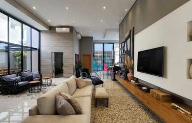 Imagem: A casa em condomínio possui 3 Dormitórios, 5 Banheiros, 4