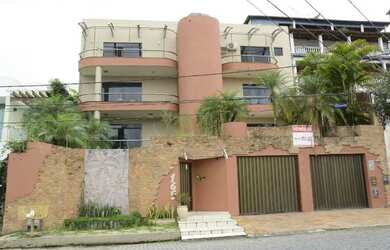 Imagem: O apartamento possui 3 Dormitórios, 5 Banheiros, 2 Vagas na