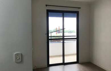 Imagem: O apartamento possui 1 Dormitório, 1 Banheiro, 1 Vaga na garagem