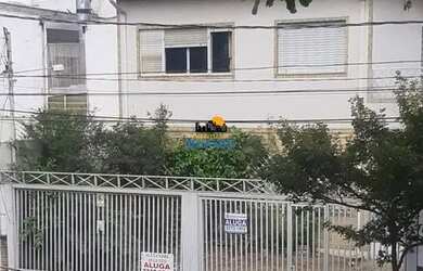 Imagem: A casa possui 4 Dormitórios, 3 Banheiros, 5 Vagas na garagem