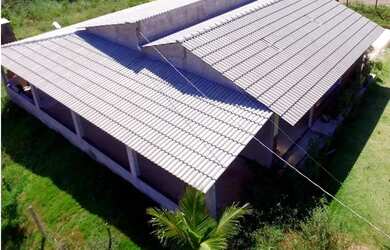 Imagem: A casa em condomínio possui 4 Dormitórios, 2 Banheiros, 400m²