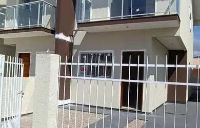 Imagem: A casa possui 3 Dormitórios, 1 Banheiro, 1 Vaga na garagem