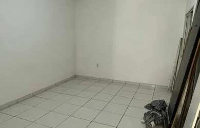 Imagem: O apartamento possui 3 Dormitórios, 1 Banheiro, 70m² de Área