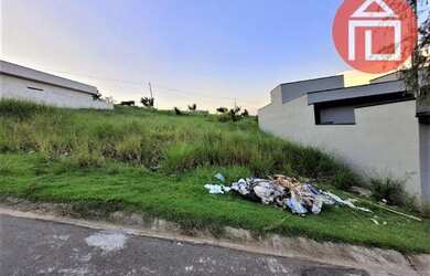 Imagem: O terreno possui 140m² de Área, Imóvel novo e está localizado