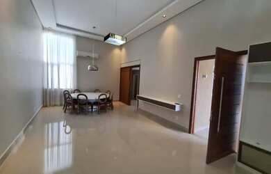 Imagem: A casa em condomínio possui 3 Dormitórios, 4 Banheiros, 4