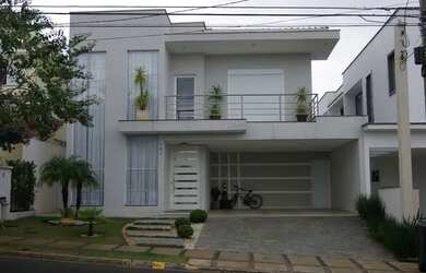 Imagem: A casa em condomínio possui 3 Dormitórios, 4 Banheiros, 4