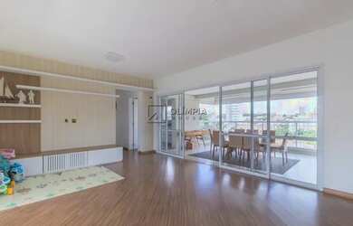 Imagem: O apartamento possui 3 Dormitórios, 5 Banheiros, 3 Vagas na