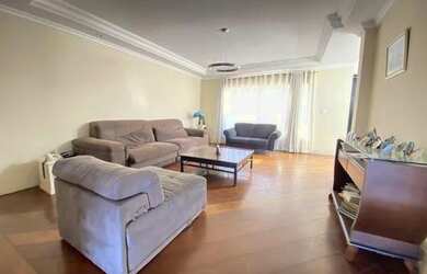 Imagem: A casa em condomínio possui 4 Dormitórios, 4 Banheiros, 5