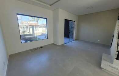 Imagem 4: Sobrado na quadra do mar Balneário Santa Terezinha