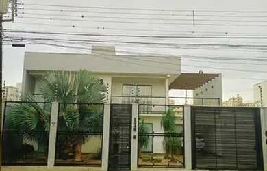 Imagem: A casa possui 4 Dormitórios, 5 Banheiros, 5 Vagas na garagem