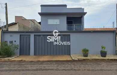 Imagem: A casa possui 4 Dormitórios, 4 Banheiros, 3 Vagas na garagem