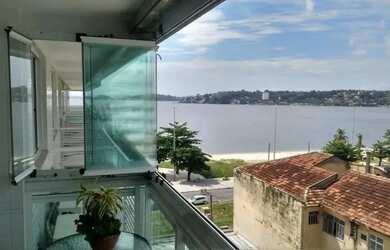 Imagem: O apartamento possui 3 Dormitórios, 2 Banheiros, 2 Vagas na