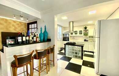 Imagem 8: Casa ampla à venda, 3 dormitórios, 2 suítes, com pátio próximo ao...