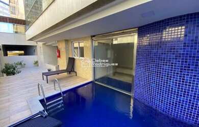 Imagem: O apartamento possui 4 Dormitórios, 4 Banheiros, 2 Vagas na