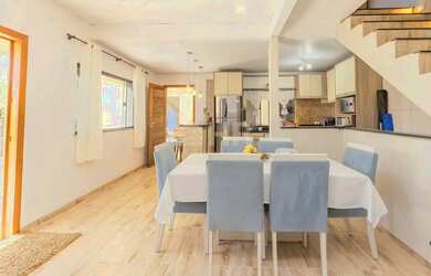 Imagem 11: Sobrado com 03 dormitórios sendo 01 suíte e 02 vagas de garagem Balneário...