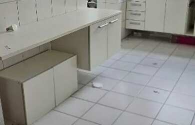 Imagem: O apartamento possui 3 Dormitórios, 3 Banheiros, 2 Vagas na