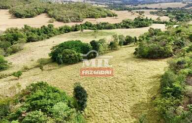 Imagem: A fazenda possui 500m² de Área e está localizado em Araçu