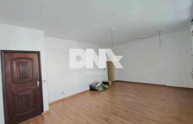 Imagem: O apartamento possui 3 Dormitórios, 3 Banheiros, 1 Vaga na