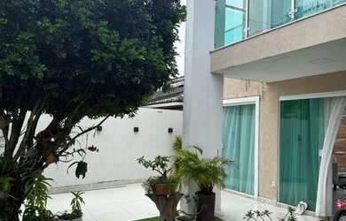 Imagem: A casa em condomínio possui 4 Dormitórios, 4 Banheiros, 1