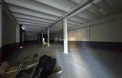 Imagem 12: Galpão no Bairro do Salto, com 300 m², estacionamento rotativos para...