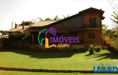 Imagem: A casa em condomínio possui 3 Dormitórios, 2 Banheiros, 2