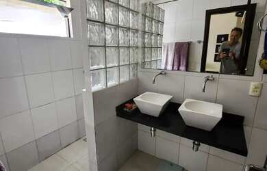 Imagem 14: Casa Térrea - 704 Sul. Piscina, Churrasqueira, Ar-condicionadoe144m²...