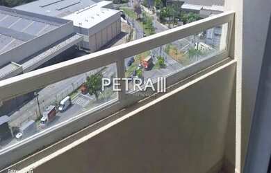 Imagem: O apartamento possui 3 Dormitórios, 1 Banheiro, 1 Vaga na garagem