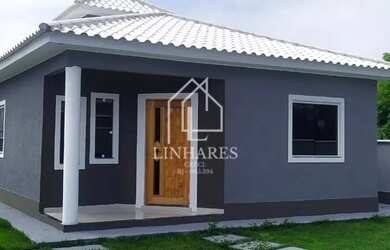 Imagem: A casa possui 2 Dormitórios, 1 Banheiro, 4 Vagas na garagem