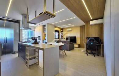 Imagem: O apartamento possui 2 Dormitórios, 2 Banheiros, 1 Vaga na