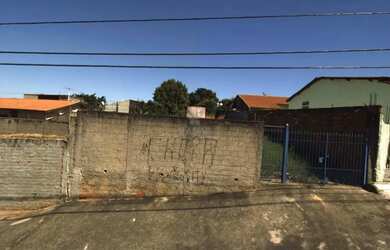 Imagem: O terreno possui 300m² de Área e está localizado em Parque