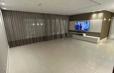 Imagem: O apartamento possui 5 Dormitórios, 5 Banheiros, 4 Vagas na