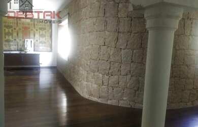 Imagem 10: Residencial - Guacuri. Piscina, Varanda, Guarda roupaeLareira