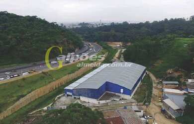 Imagem: O depósito possui 4.290m² de Área e está localizado em