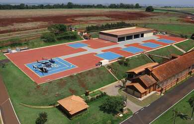 Imagem 2: Condomínio Fazenda Santa Maria para venda tem 1632 metros quadrados em...