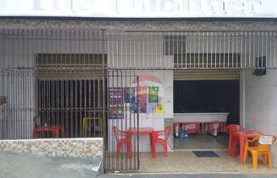 Imagem 12: Sobrado com casa no piso superior e salão no piso inferior à venda por...