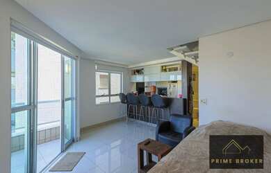 Imagem: O apartamento possui 1 Dormitório, 1 Banheiro, 2 Vagas na garagem