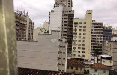 Imagem 9: Segunda quadra da Praia de Icaraí, 2qts 1 vg R$ 545 mil Niterói/RJ