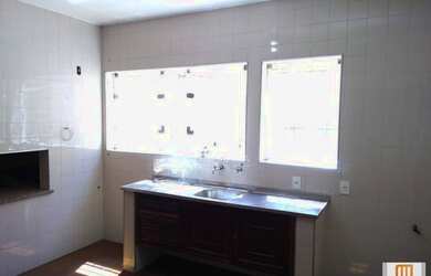 Imagem 9: Casa sobrado na rua 4 dormitórios/suite, cozinha planejada