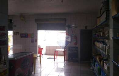 Imagem 14: Sobrado com casa no piso superior e salão no piso inferior à venda por...