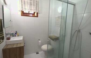 Imagem 9: Oportunidade para investidor ou família, ampla. 3 Casas mais 2 lojas