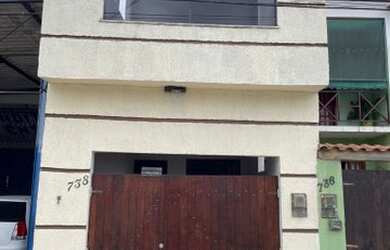 Imagem: A casa possui 2 Dormitórios, 2 Banheiros, 1 Vaga na garagem