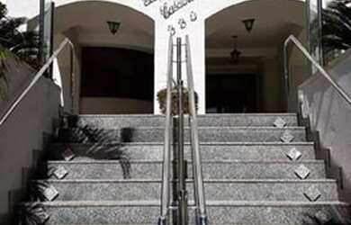 Imagem: O apartamento possui 3 Dormitórios, 2 Banheiros, 1 Vaga na