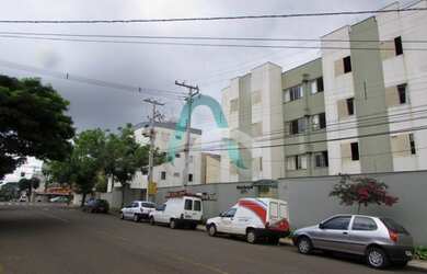 Imagem: O apartamento possui 3 Dormitórios, 1 Banheiro, 1 Vaga na garagem