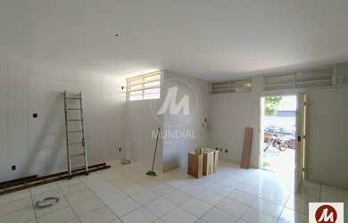 Imagem: O depósito possui 4 Vagas na garagem, 267m² de Área e está